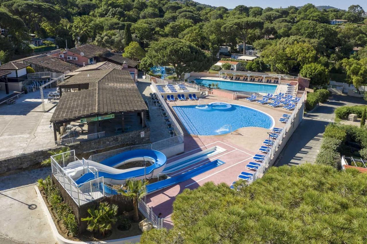 Bungalow Luxe 3 Chambres Surplombant Le Golf De St Tropez Gassin Eksteriør billede